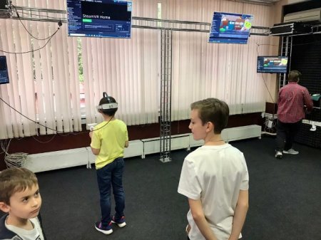 ЗНАКОМСТВО С VR ЗНАКОМСТВО С VR